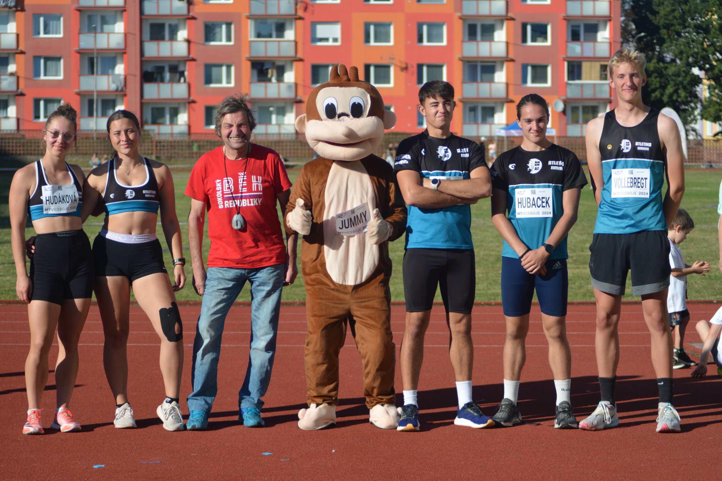 Zleva: Hudáková, Halvová, Hubáček st. Jumi, Jedlička, Hubáček, Vollebregt